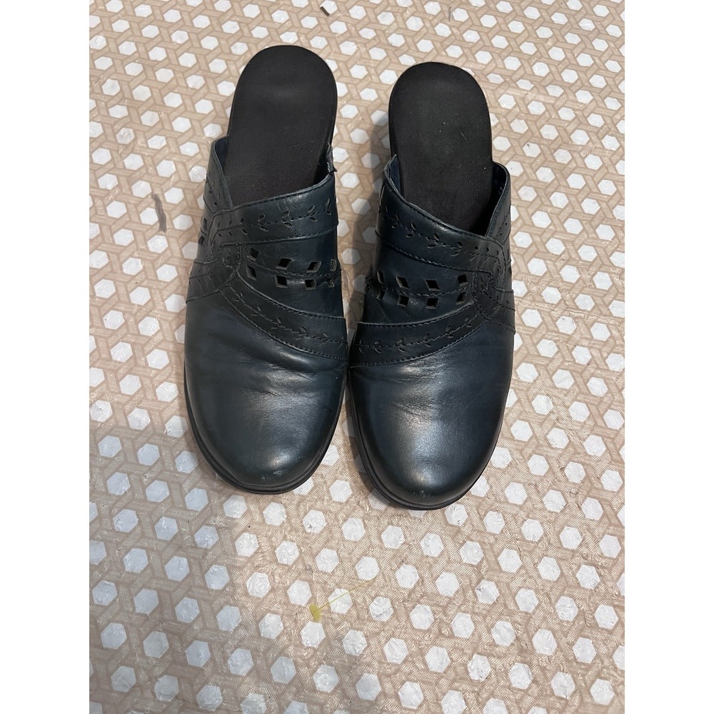 Clarks Women's Leather Mule Clogs Size 11 Greenish